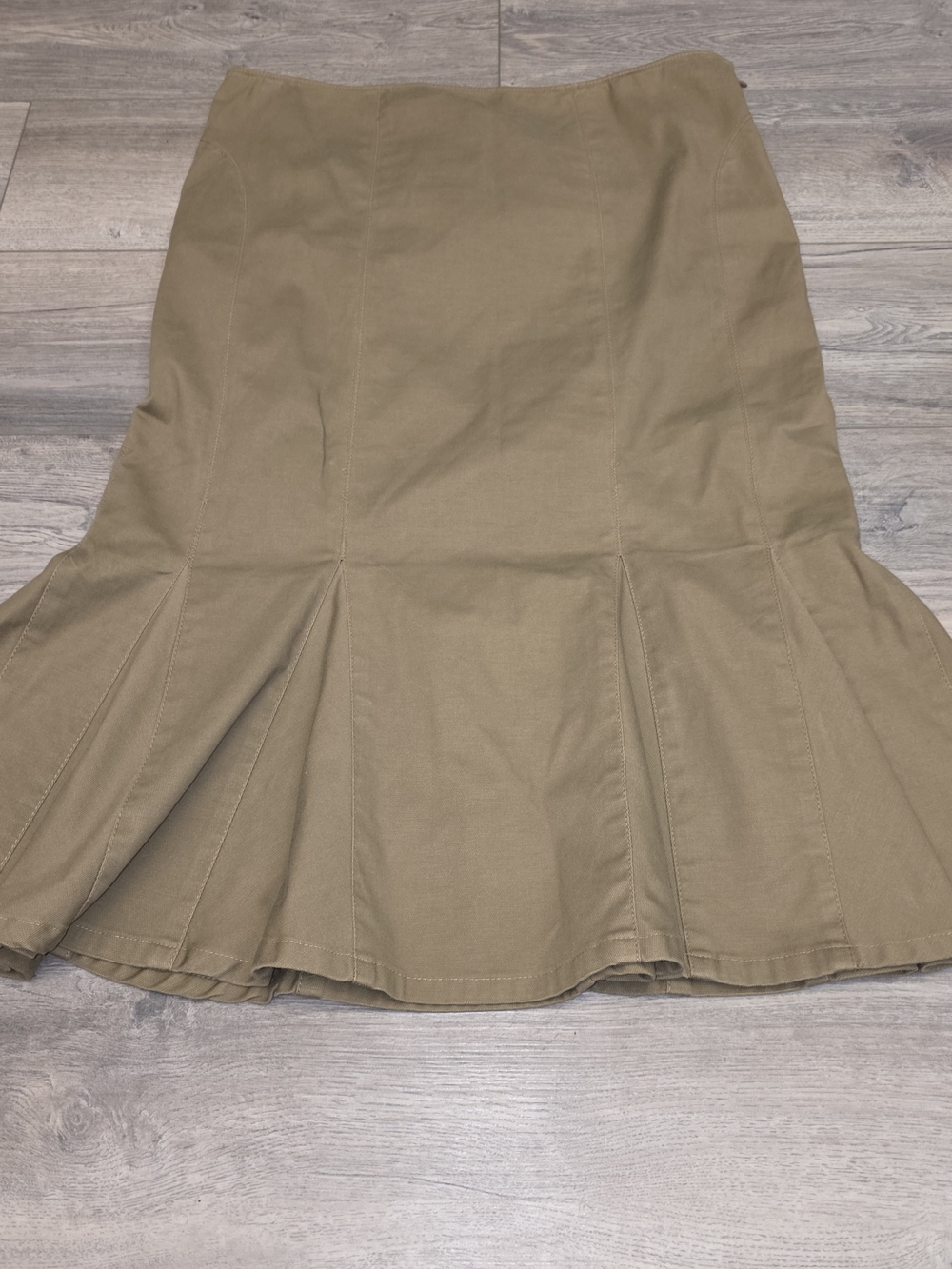 Work to Weekend Womens Size 12 Skirt Tan Khaki Knee Length Godot Style Midweight